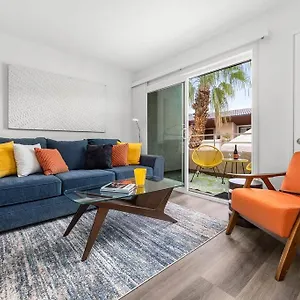 Apartment The 1 At Biarritz-remodeled 1 Bedroom In Downtown Ps, Palm Springs